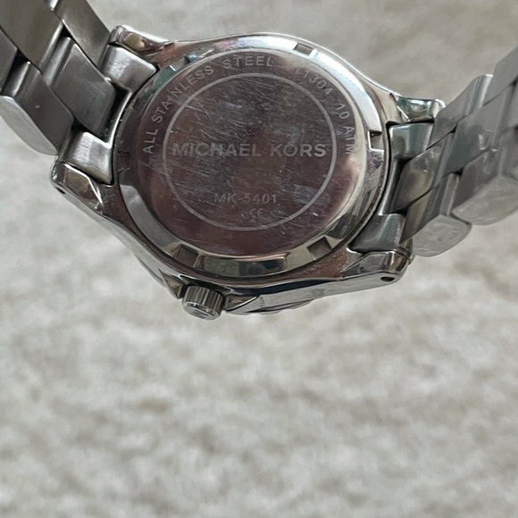 Michael Kors stainless steel watch - Picture 10 of 11